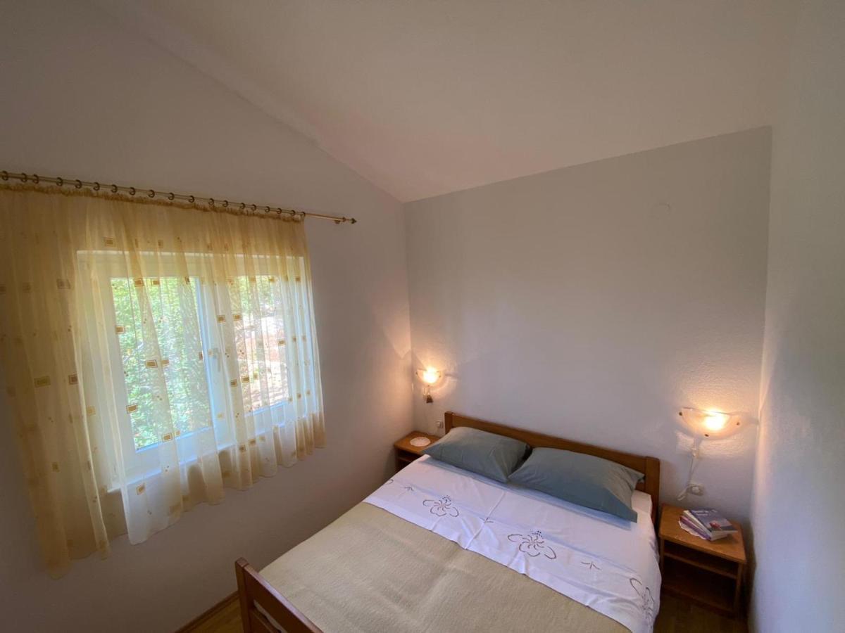 The Ana Apartments Komiža Εξωτερικό φωτογραφία