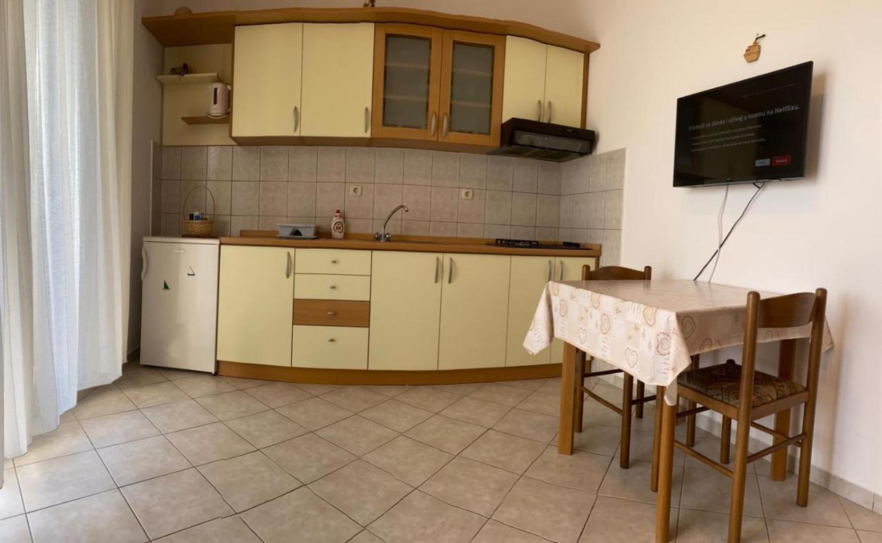 The Ana Apartments Komiža Εξωτερικό φωτογραφία