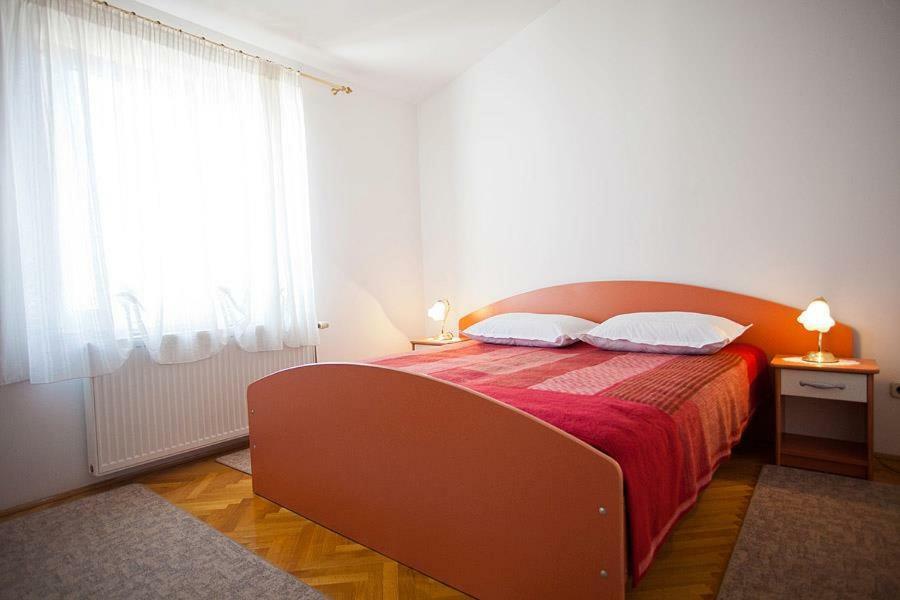 The Ana Apartments Komiža Εξωτερικό φωτογραφία
