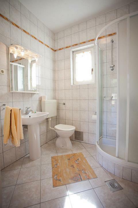 The Ana Apartments Komiža Εξωτερικό φωτογραφία